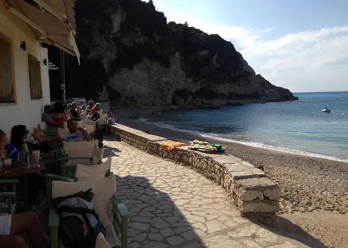 Konstantina Studios Apartment