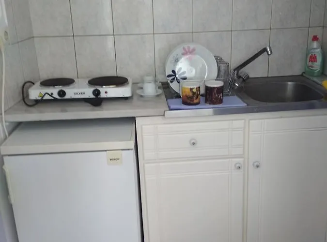 Konstantina Studios Apartment